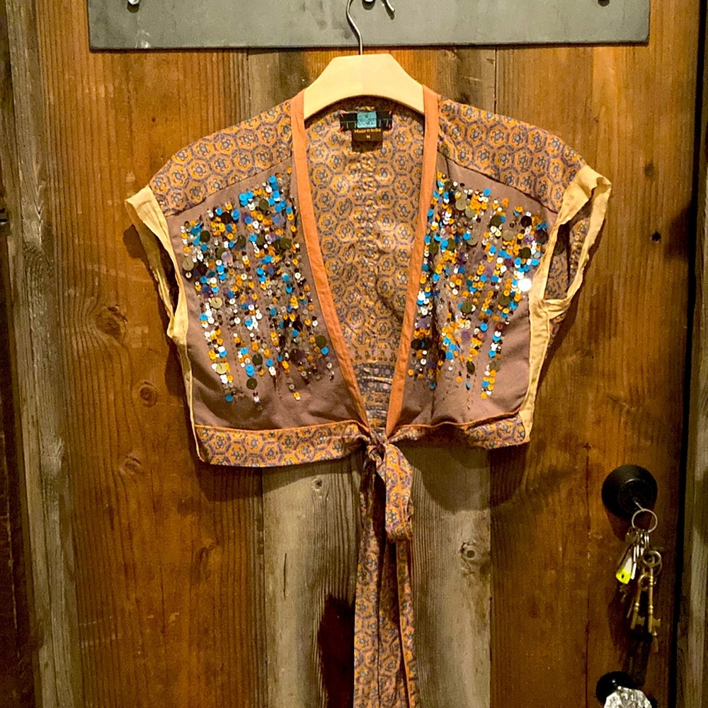 Shrug A Common Thread Sequins size M